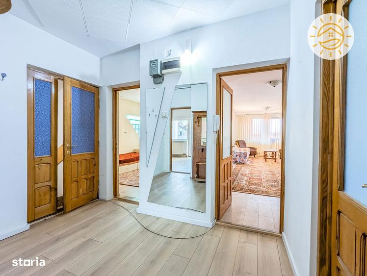 Apartament cu 3 camere decomandat în Centrul Istoric