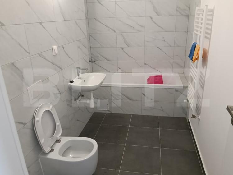 Apartament cu 3 camere decomandat în Libertății