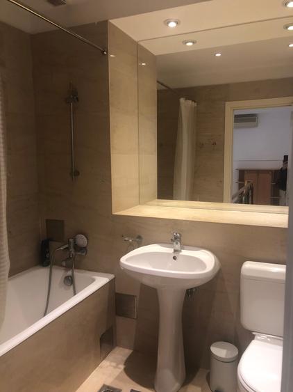 Apartament cu 3 camere decomandat, mobilat în Aviației