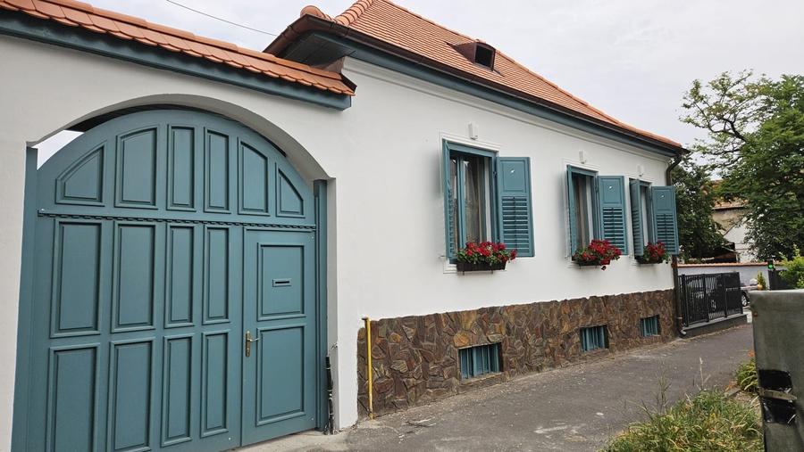Casă cu 3 camere în Centrul Istoric