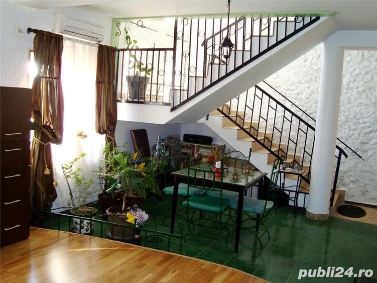 Casă cu 11 camere cu Teren 633 Mp în Clinceni