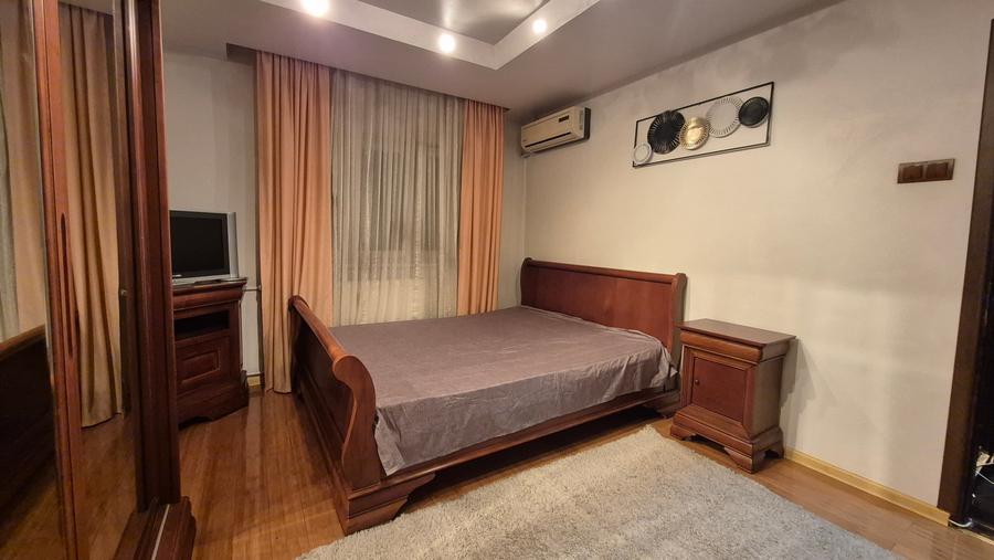 Apartament cu 3 camere decomandat în Vitan Mall