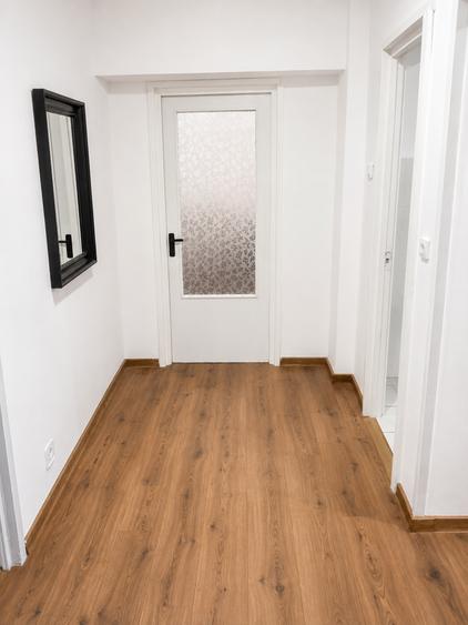 Apartament cu 2 camere decomandat în Universitate