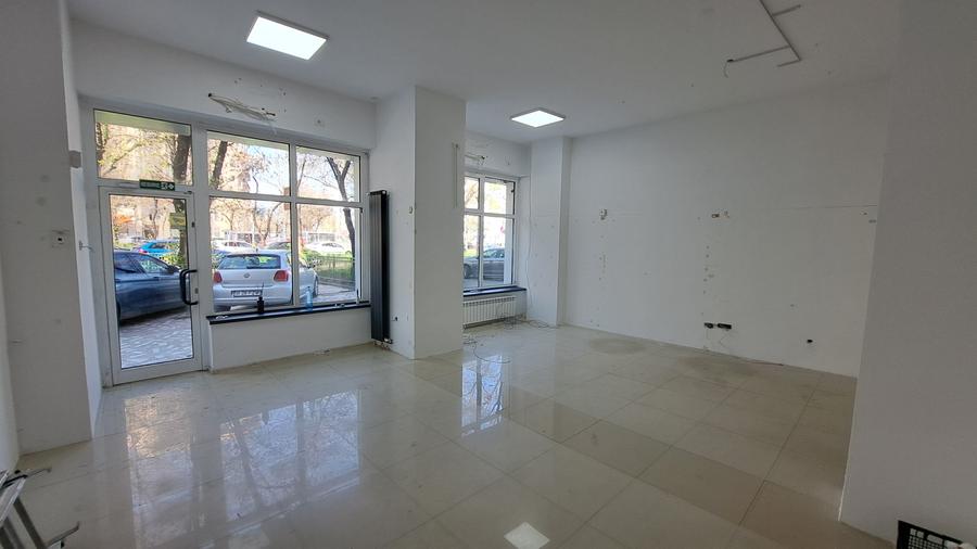 Spațiu comercial, de 89.300003051758 mp, în 13 Septembrie