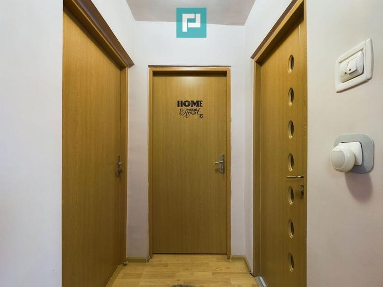 Apartament cu 3 camere semidecomandat, mobilat în Aurel Vlaicu