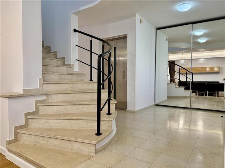 Vila premium cu lift interior, 7 dormitoare si curte proprie I Pipera - 16