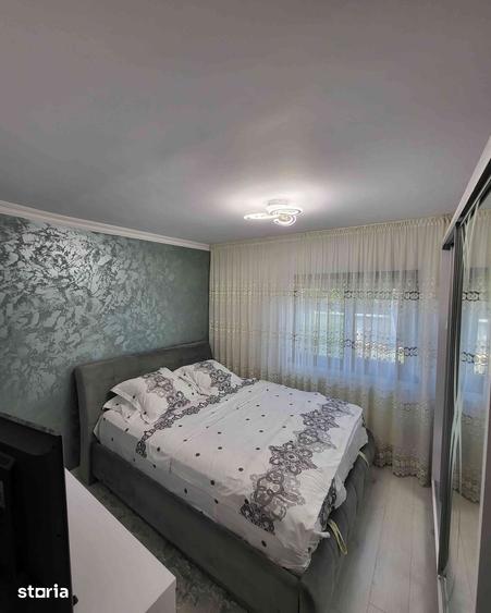 Apartament cu 3 camere decomandat în Mioriței