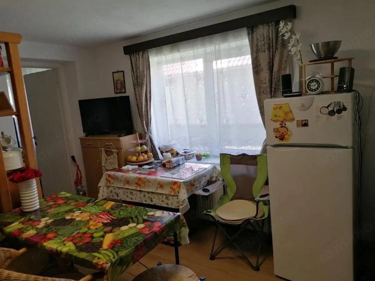 Casă cu 2 camere cu Teren 868 Mp în Arpașu de Sus