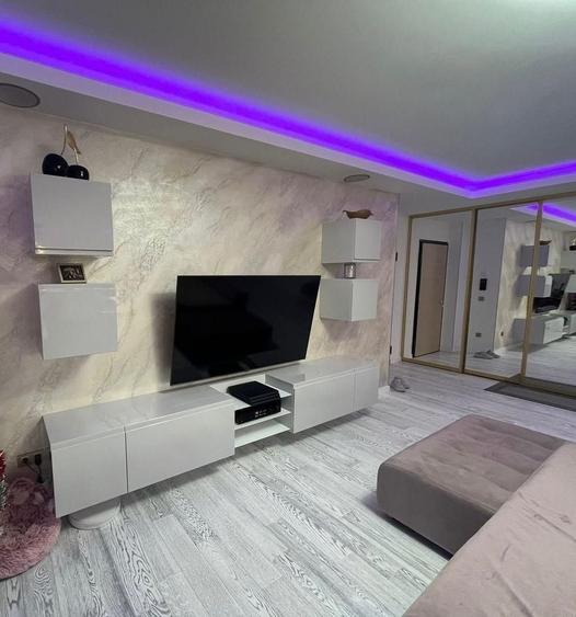 Apartament cu 3 camere decomandat în Ștefan cel Mare