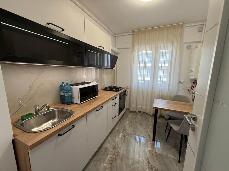Apartament cu 2 camere decomandat, mobilat în Prelungirea Ghencea