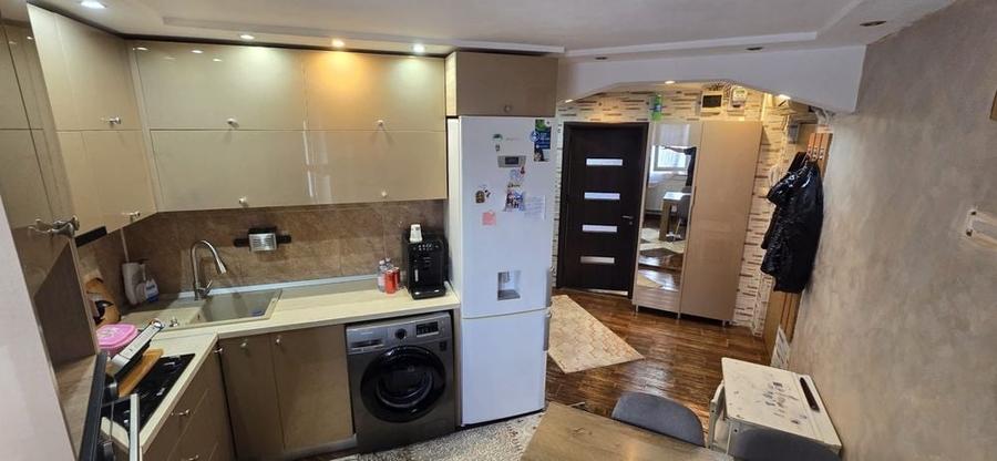 Apartament cu 2 camere decomandat în Exterior Vest