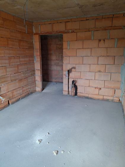 Apartament cu 2 camere decomandat în Giulești