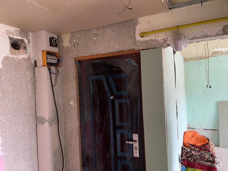 Apartament cu 2 camere decomandat în Bâlteni