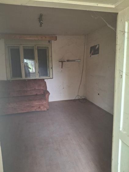Casă cu 4 camere cu Teren 2200 Mp în Iratoșu