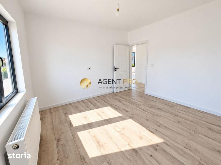 Casă cu 6 camere cu Teren 300 Mp în Central
