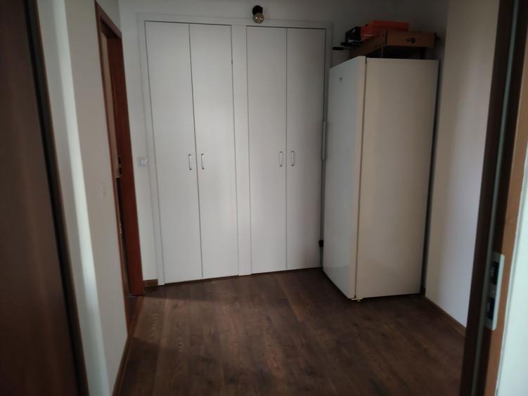 Apartament cu 3 camere decomandat în Geamăna