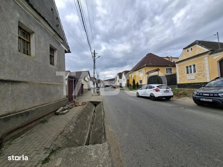 Casă cu 2 camere nedecomandat cu Teren 580 Mp în Axente Sever