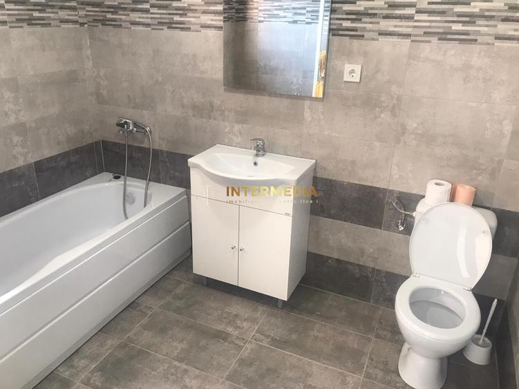 Duplex cu 4 camere cu Canalizare în Micești