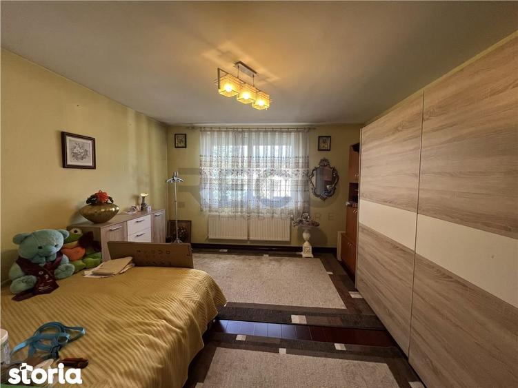Casă cu 4 camere cu Teren 577 Mp în Iorga