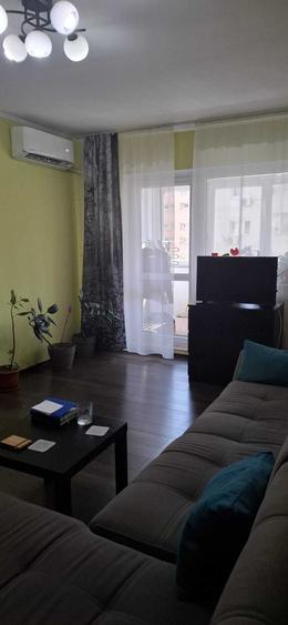 Apartament de vanzare 2 camere Sectia 7 - 8