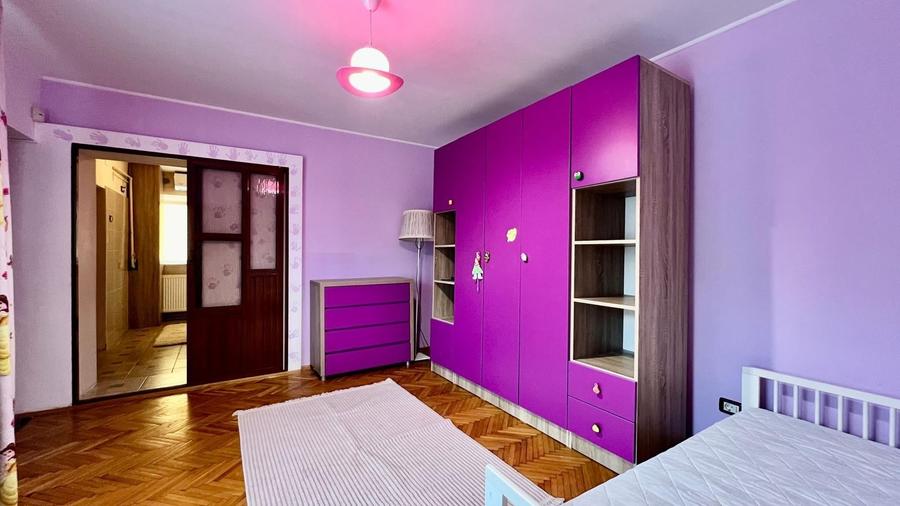 Casă individuală cu 4 camere cu Canalizare în Coiciu