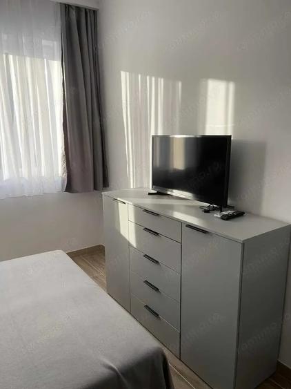 Apartament cu 2 camere decomandat în Văcăresti
