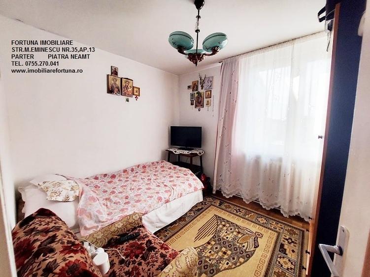 Apartament cu 3 camere semidecomandat în Mărăței