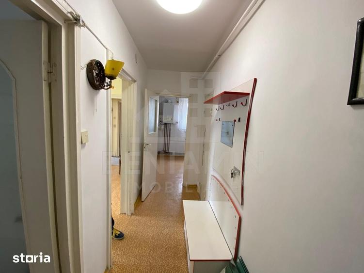 Apartament cu 3 camere semidecomandat în Griviței