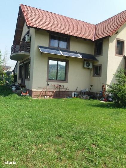 Casă cu 3 camere în Dudu
