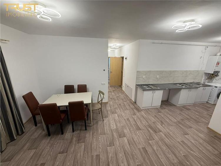 Apartament cu 3 camere semidecomandat în Someșeni