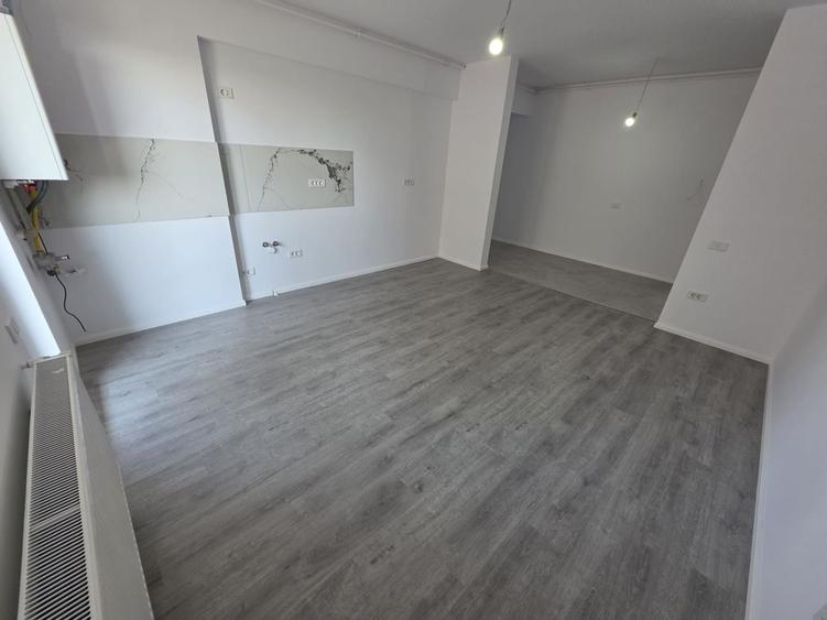 Apartament cu 3 camere decomandat în Dobroești