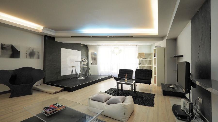 Apartament cu 3 camere semidecomandat în Herăstrău
