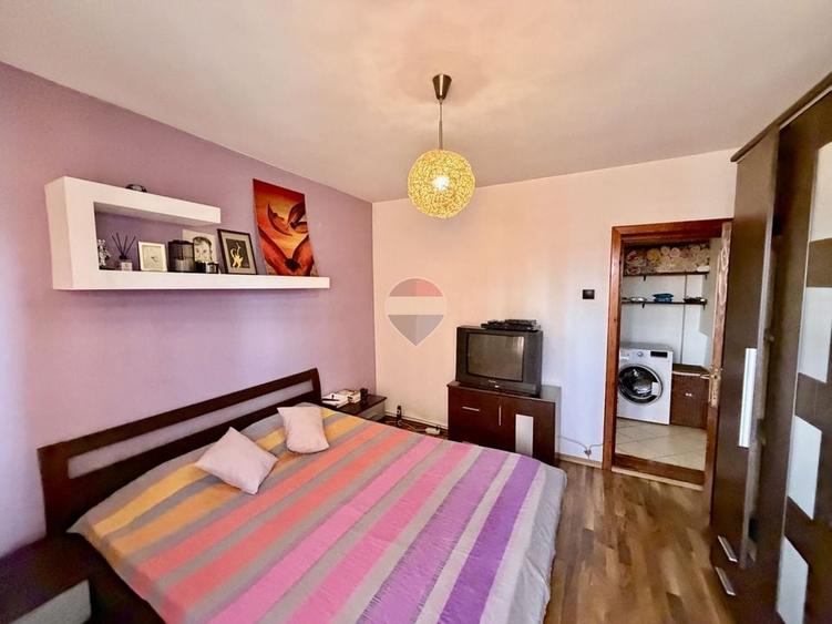 Apartament cu 3 camere decomandat în Ultracentral