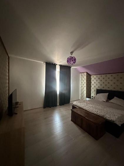 Casă cu 4 camere în Borlești
