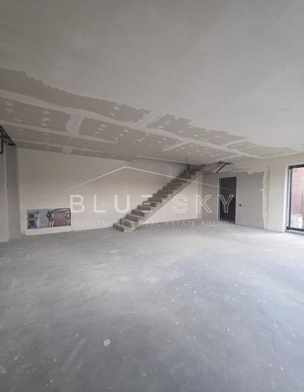 Apartament cu 3 camere decomandat în Inel I