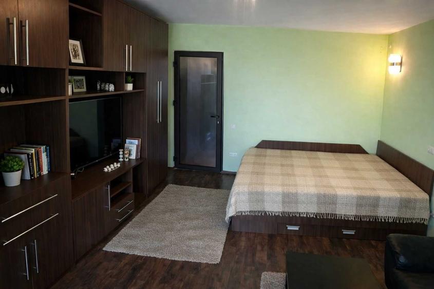 Garsonieră decomandată în Take Ionescu