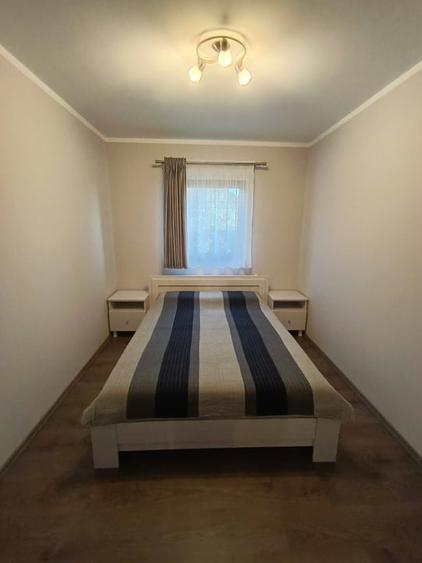 Casă individuală cu 5 camere cu Canalizare în Săsar
