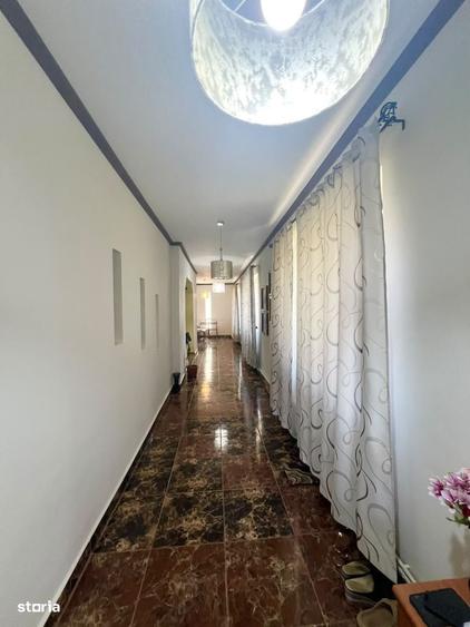 Casă cu 4 camere în Central