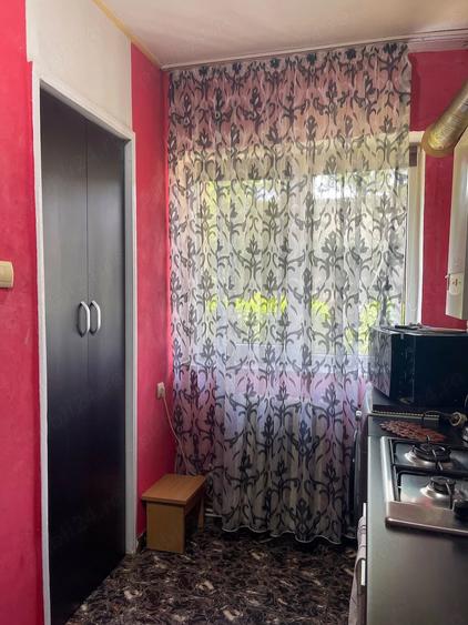 Apartament cu 2 camere decomandat, mobilat în Exterior Vest