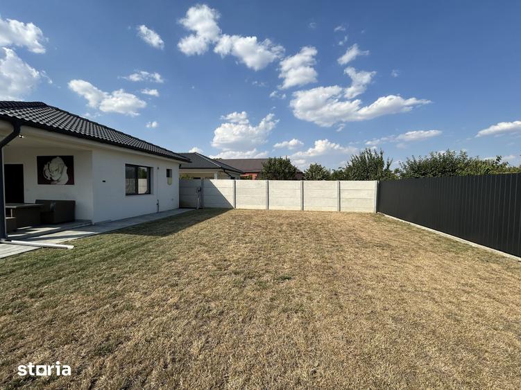 Casă cu 3 camere cu Teren 470 Mp în Central