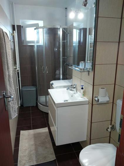 Garsonieră decomandată în Central
