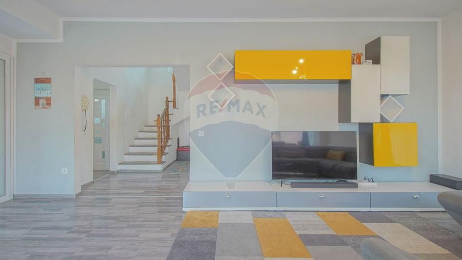 Casă individuală cu 4 camere cu Teren 284 Mp în Bartolomeu