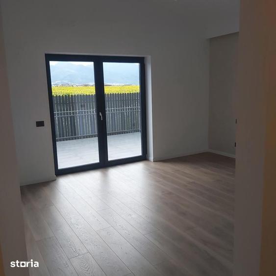 Casă cu 3 camere cu Teren 500 Mp în Tărlungeni