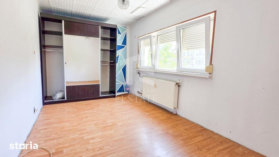 Apartament cu 4 camere în Militari