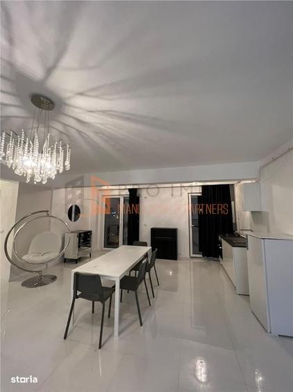 Apartament cu 2 camere decomandat, mobilat în Orizont