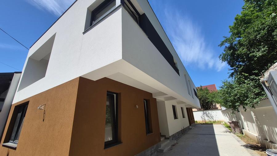 VILA SUPERBA CU 5 CAMERE AMPLASATA IDEAL - 6