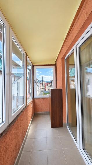 Apartament cu 4 camere semidecomandat, mobilat în Florești