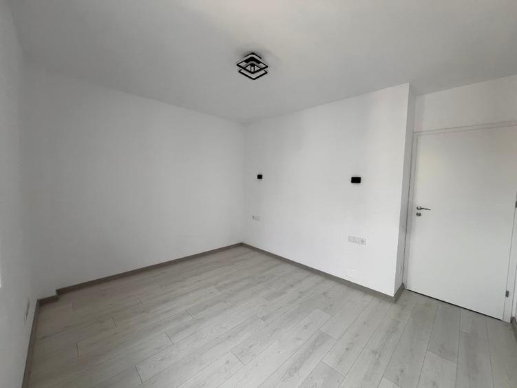 Apartament cu 3 camere semidecomandat în Someșeni