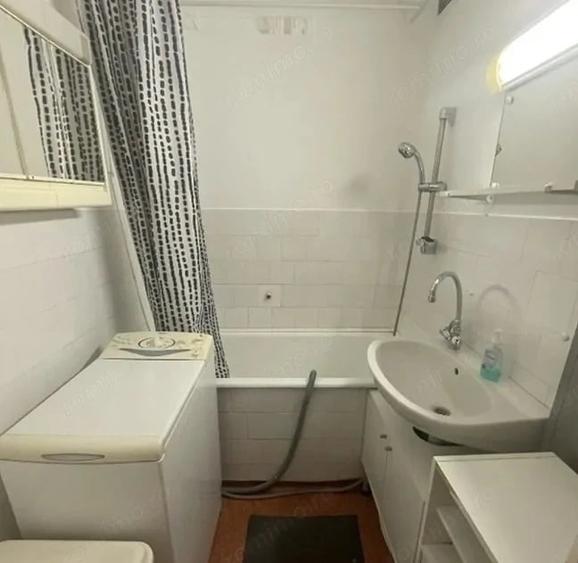 Apartament cu 2 camere decomandat în Blumăna