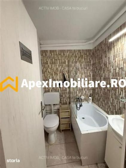 Garsonieră decomandată în Tei